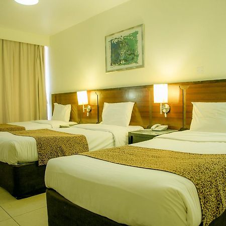 Phoenicia Grand Hotel Dubai Bagian luar foto