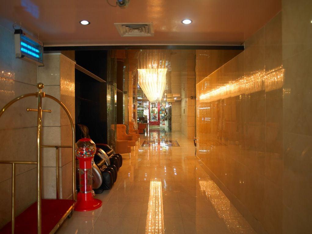 Phoenicia Grand Hotel Dubai Bagian luar foto
