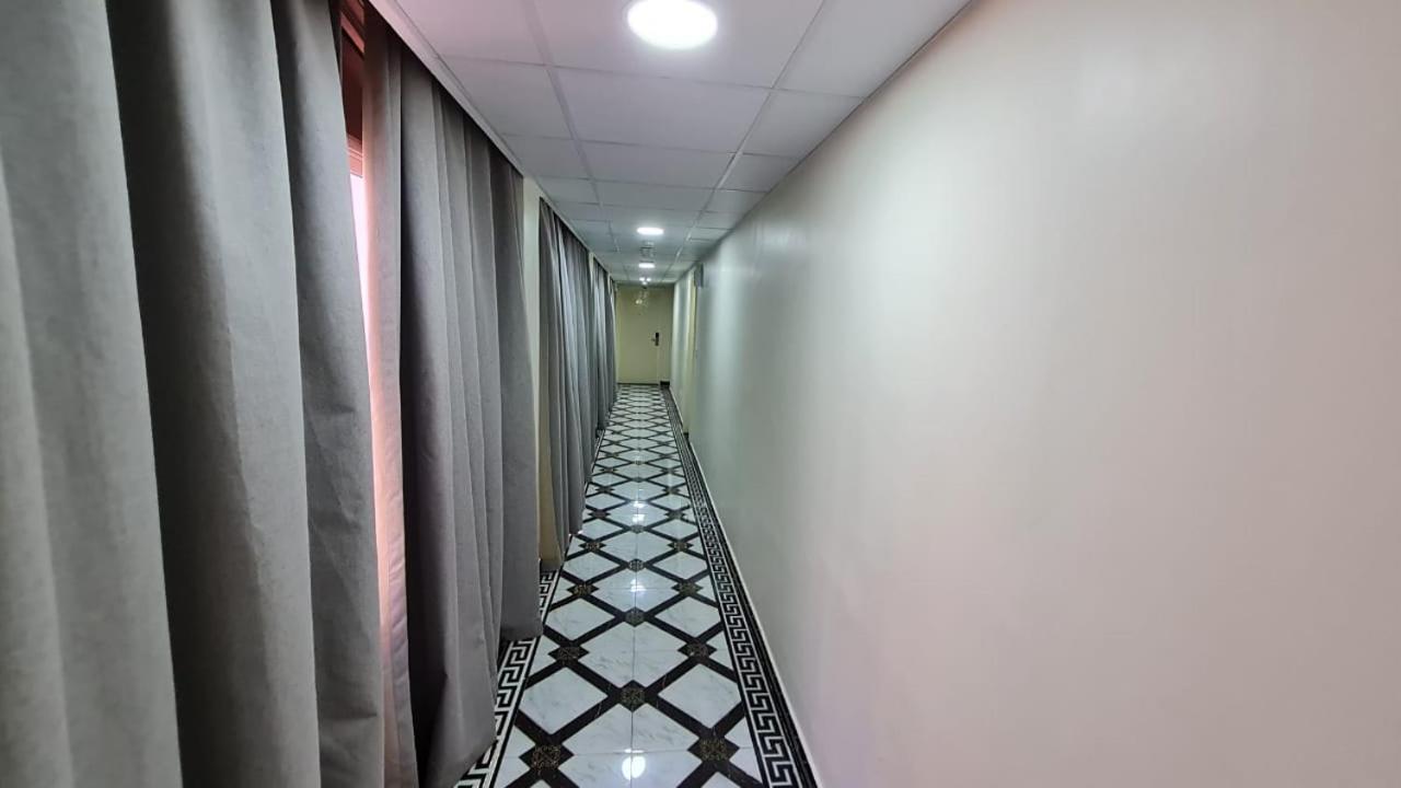 Phoenicia Grand Hotel Dubai Bagian luar foto
