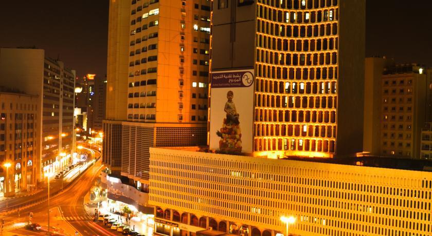 Phoenicia Grand Hotel Dubai Bagian luar foto